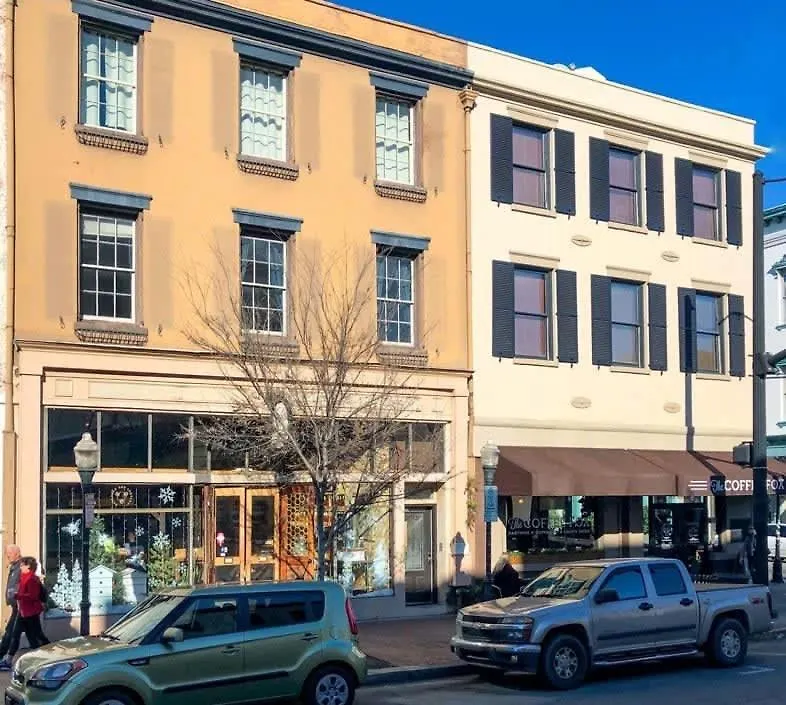 Daire Bee On Broughton - Astonishing Home Downtown Sav Savannah ABD